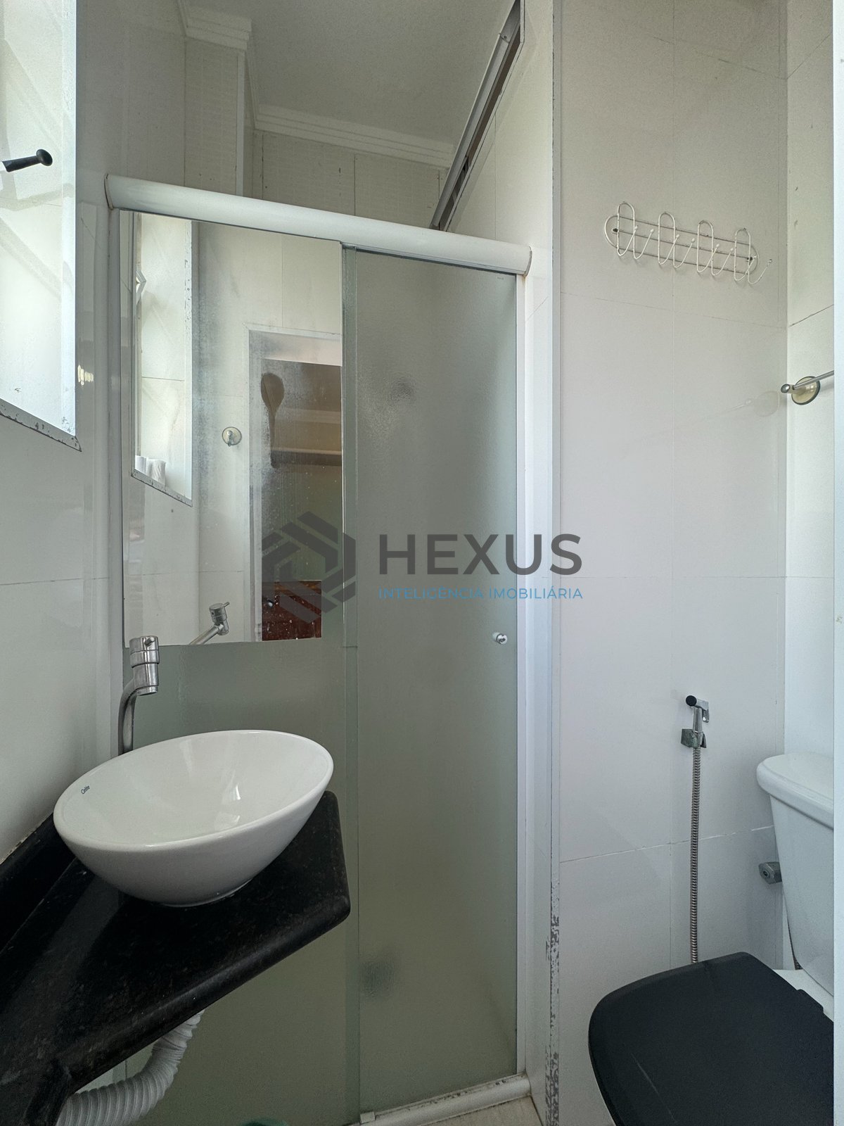 Foto 17 de Apartamento reformado na beira mar da Praia das Pitangueiras, Guaruja