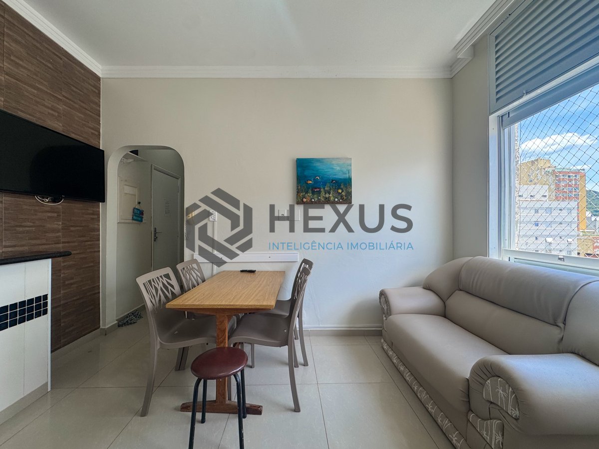 Foto 3 de Apartamento reformado na beira mar da Praia das Pitangueiras, Guaruja