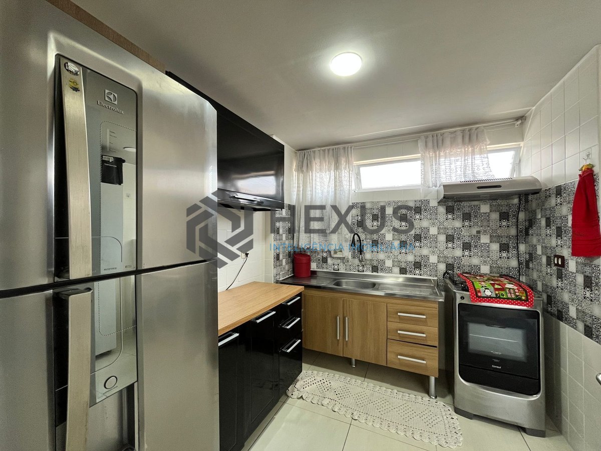 Foto 11 de Apartamento reformado e mobiliado na Praia das Asturias, Guaruja