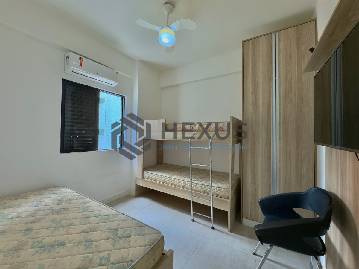 Foto 16 de Apartamento com varanda e lazer na Praia das Pitangueiras, Guaruja