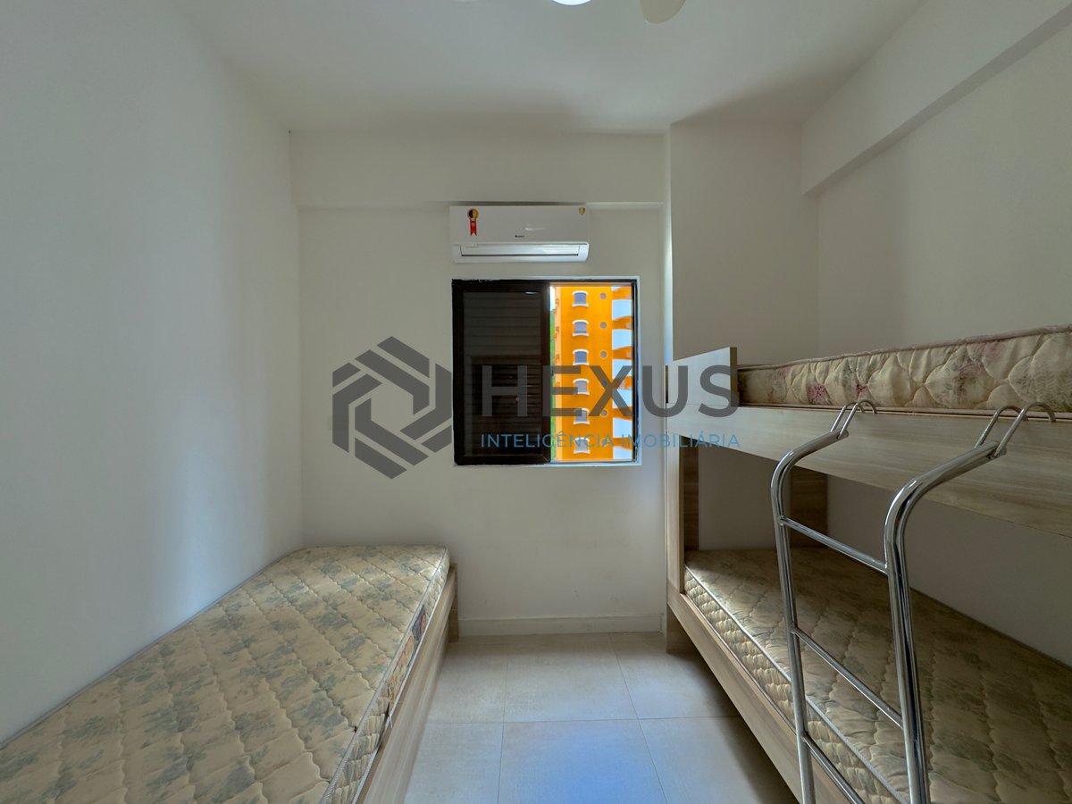 Foto 20 de Apartamento com varanda e lazer na Praia das Pitangueiras, Guaruja