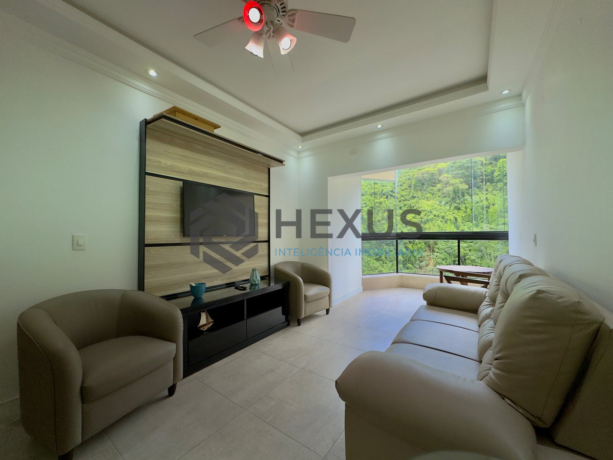 Foto 3 de Apartamento com varanda e lazer na Praia das Pitangueiras, Guaruja