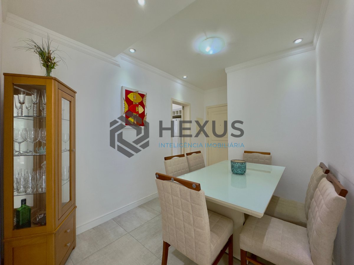 Foto 6 de Apartamento com varanda e lazer na Praia das Pitangueiras, Guaruja