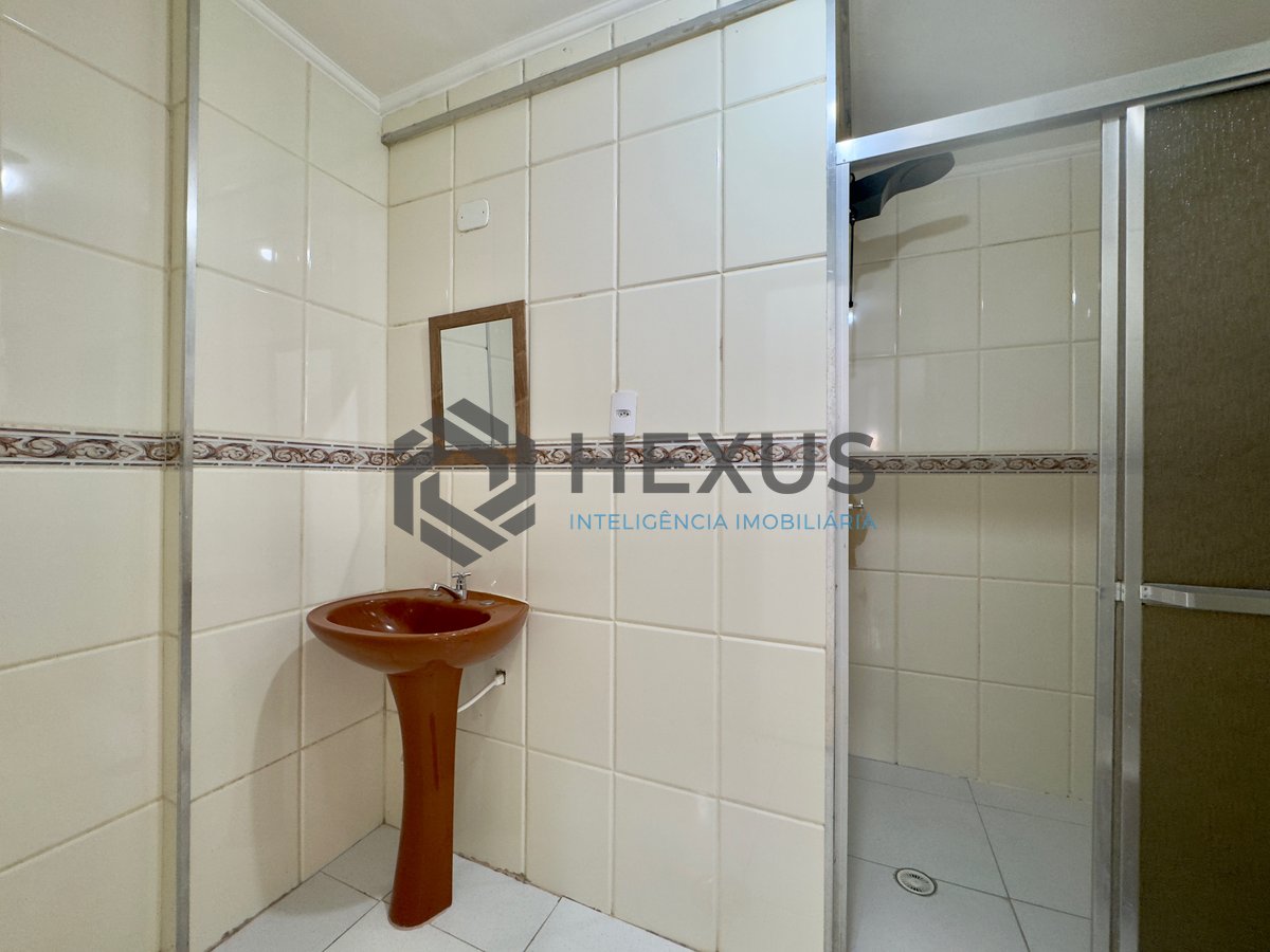 Foto 15 de Apartamento com varanda na Praia das Astúrias 

Apartamento Astúrias com varanda