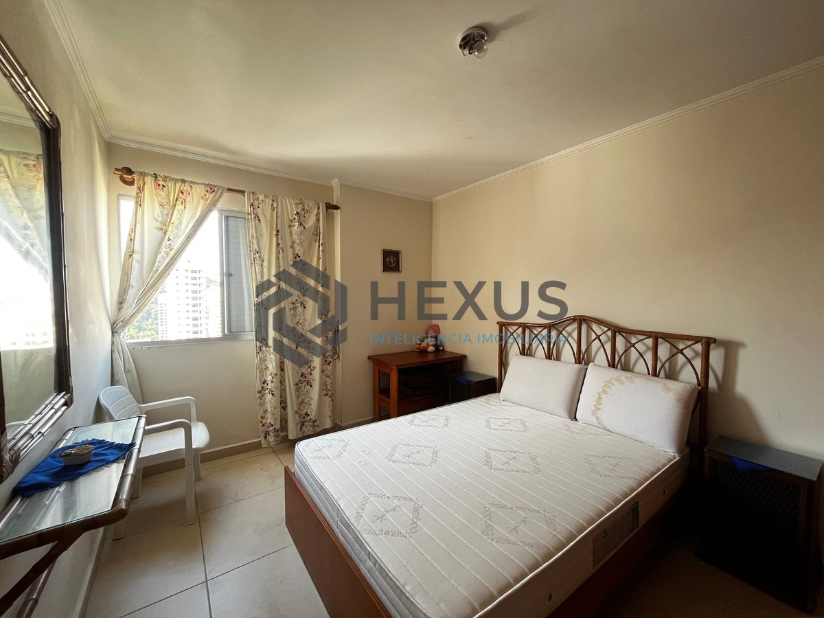 Foto 7 de Apartamento com varanda vista mar na Praia das Pitangueiras, Guaruja