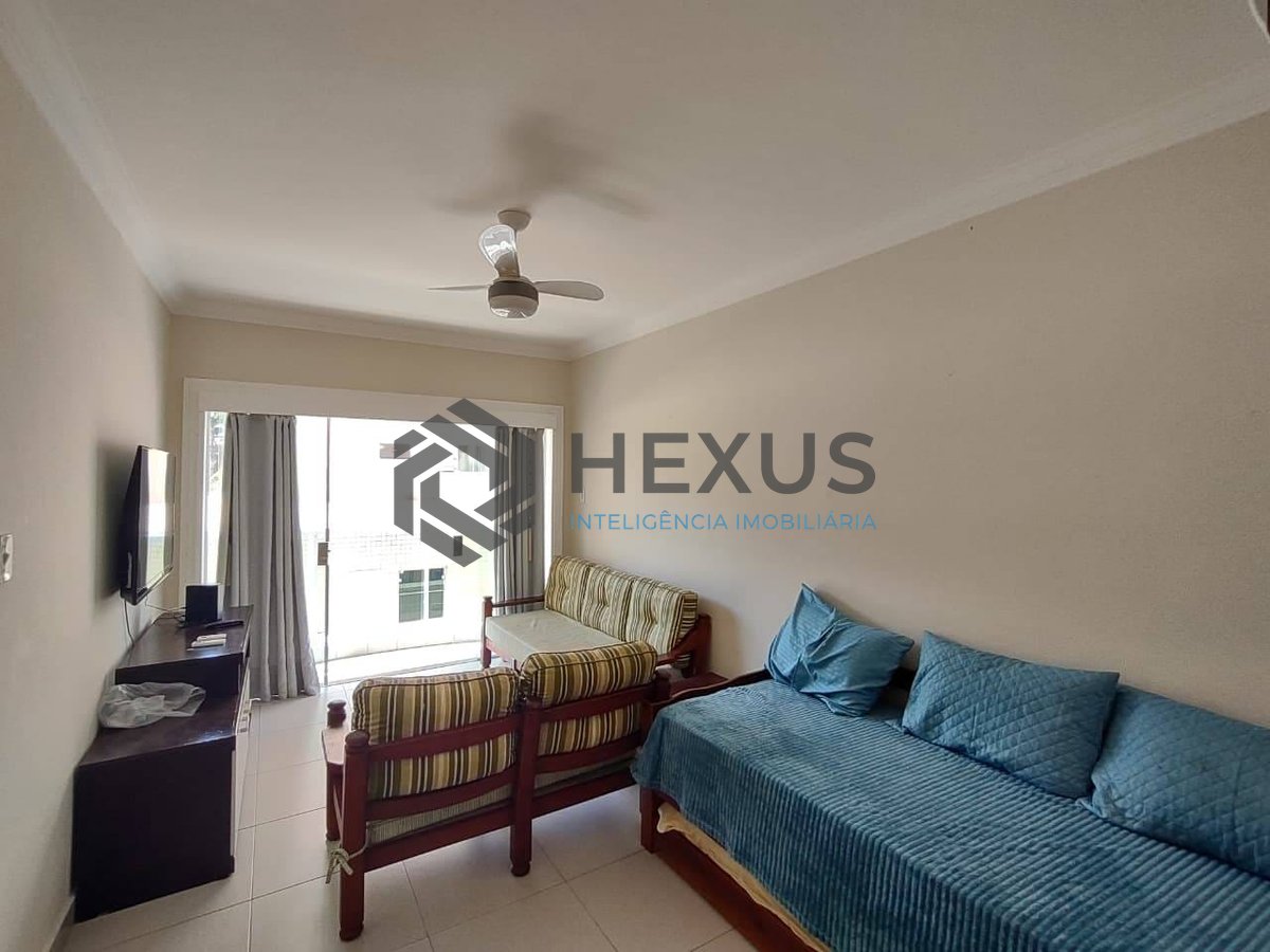 Foto 3 de Apartamento reformado com varanda na Praia da Enseada, Guaruja