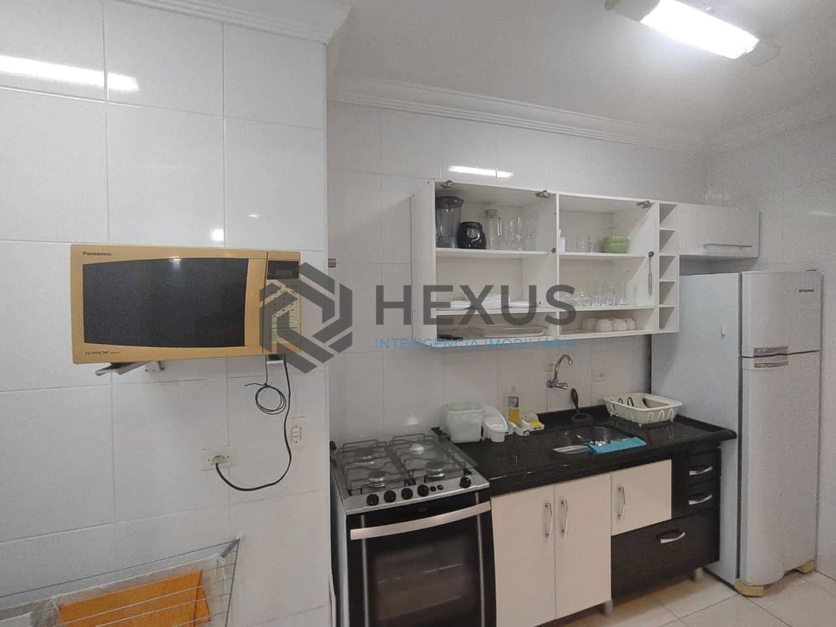 Foto 11 de Apartamento na Praia da Enseada, Guaruja