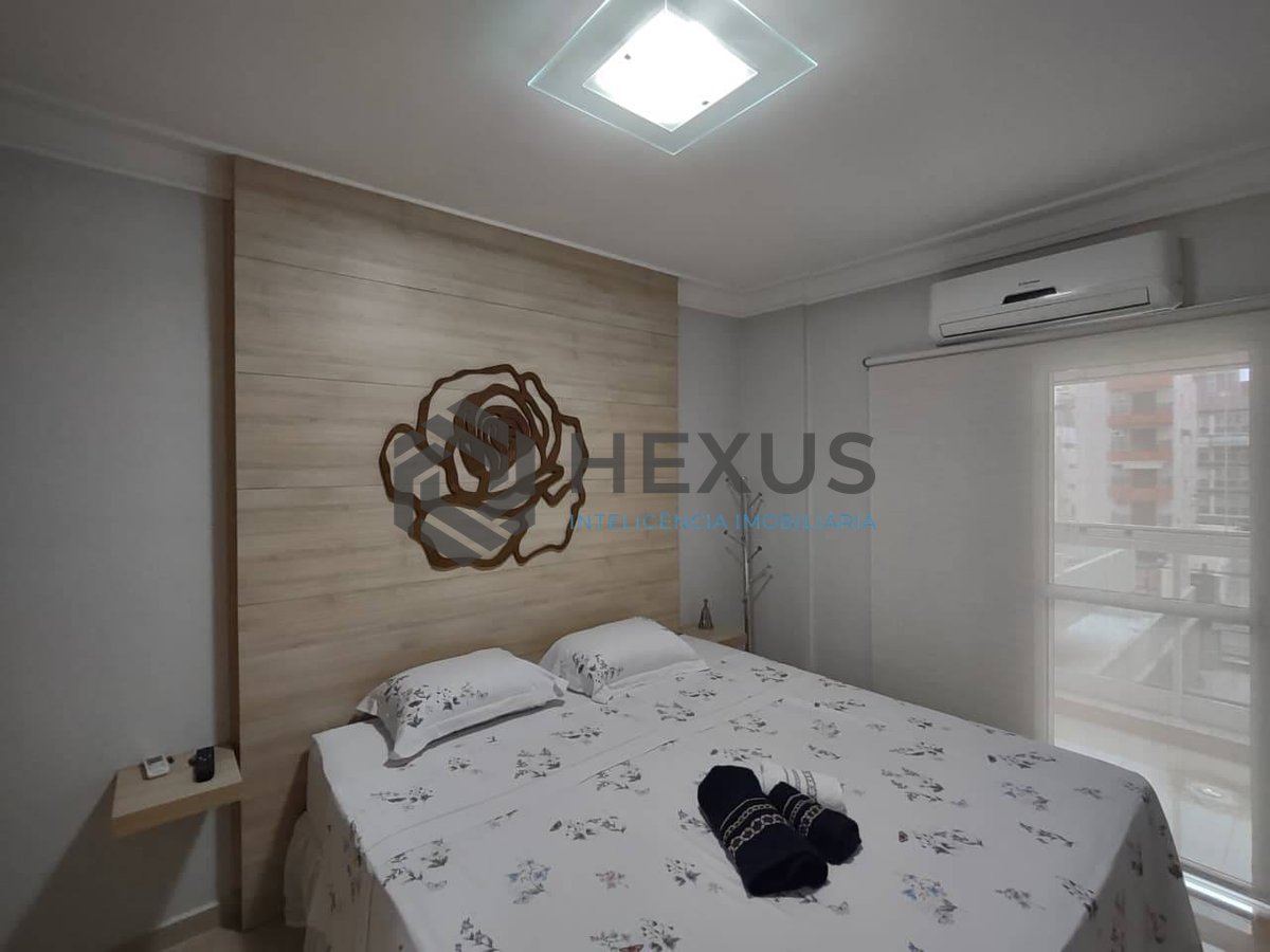 Foto 11 de Apartamento com varanda gourmet vista mar e lazer na Praia da Enseada, Guaruja