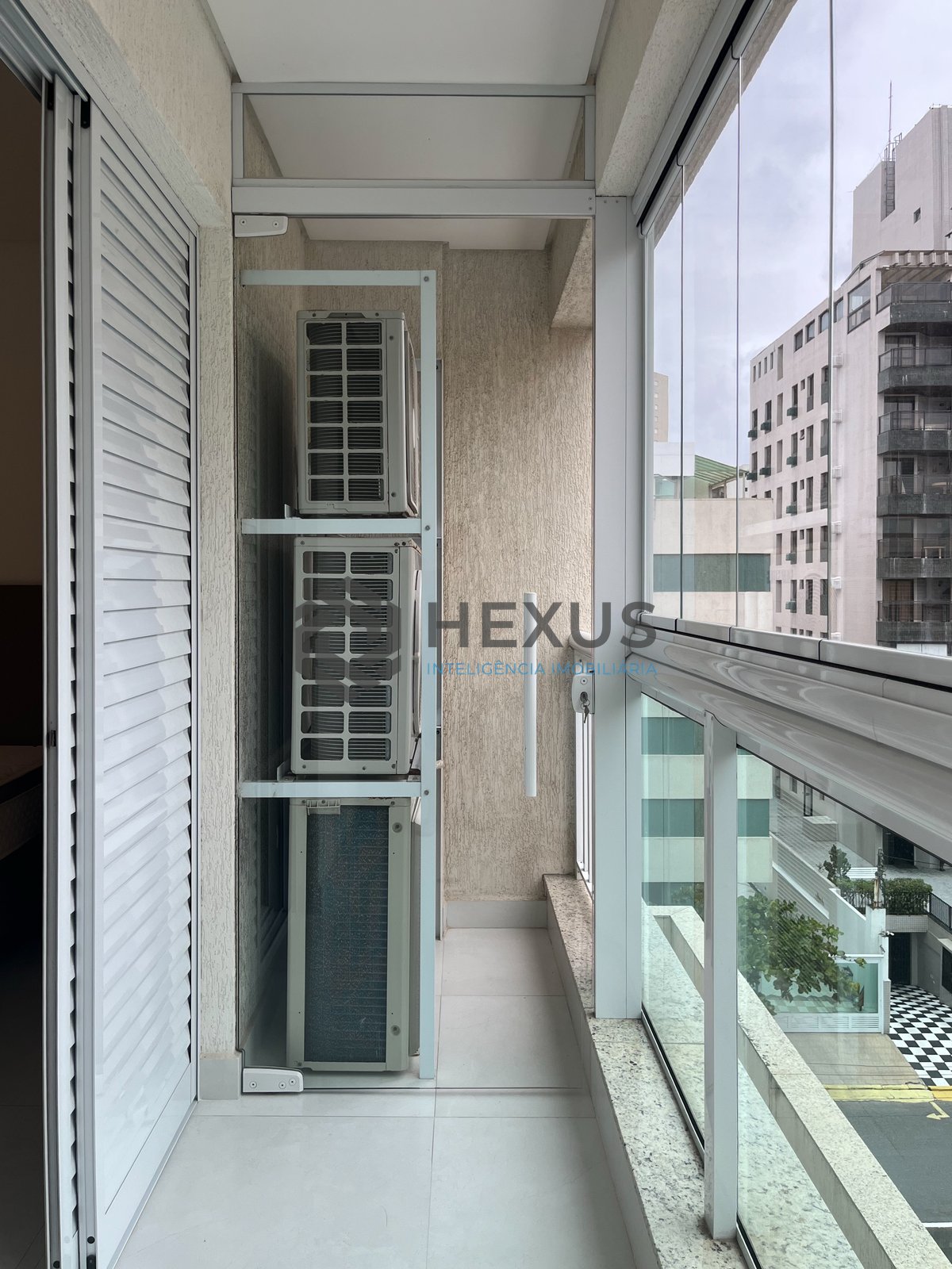 Foto 17 de Apartamento varanda gourmet e lazer na região do Aquário na Praia da Enseada, Guaruja