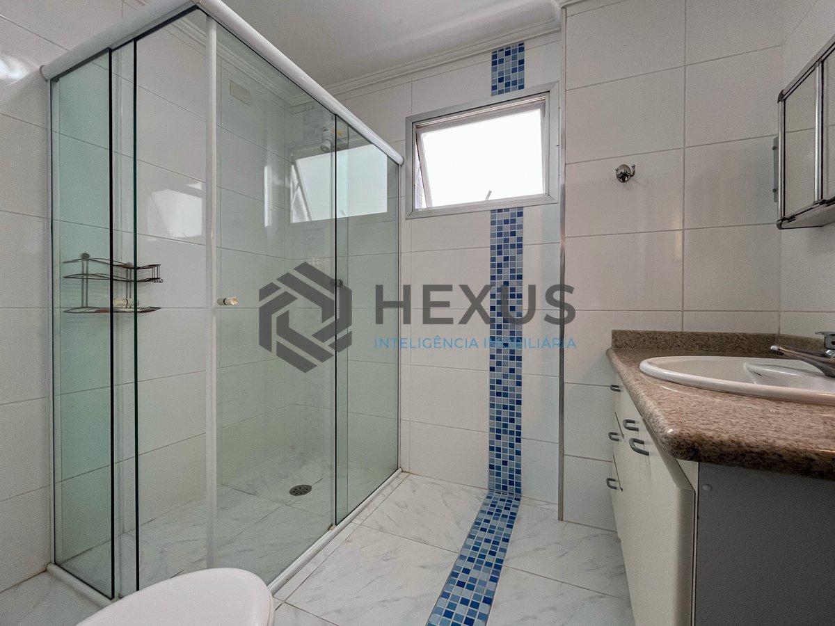 Foto 14 de Apartamento com varanda na região da Vila Alzira na Praia das Asturias, Guaruja