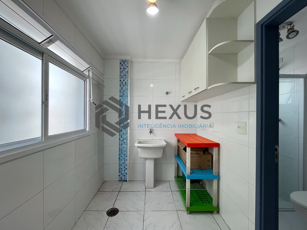 Foto 18 de Apartamento com varanda na região da Vila Alzira na Praia das Asturias, Guaruja