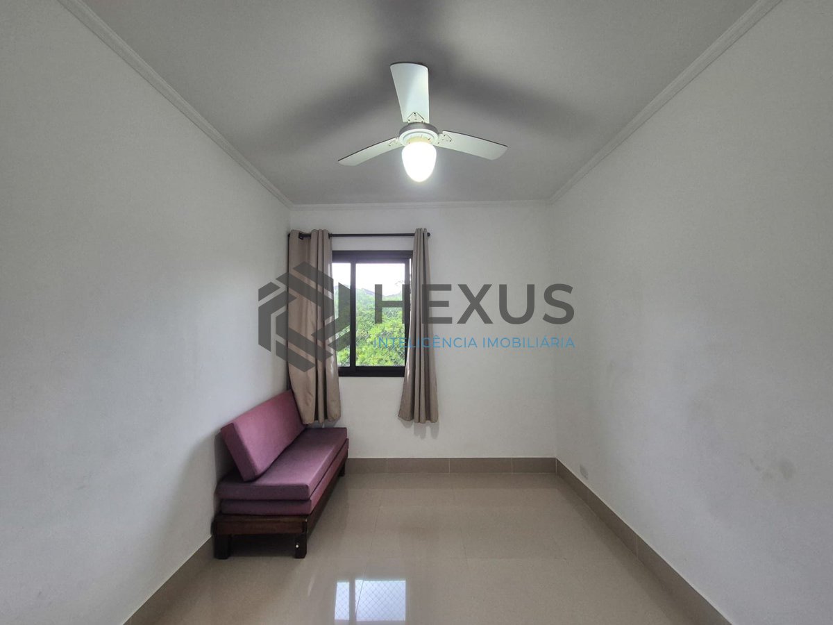 Foto 10 de Apartamento reformado na esquina da praia do Tombo, Guaruja