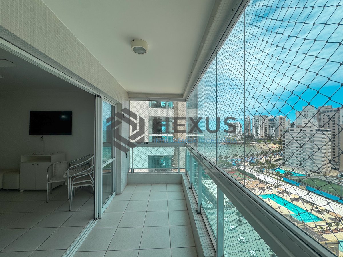 Foto 2 de Apartamento com varanda vista mar e lazer na beira mar da Praia das Asturias, Guaruja