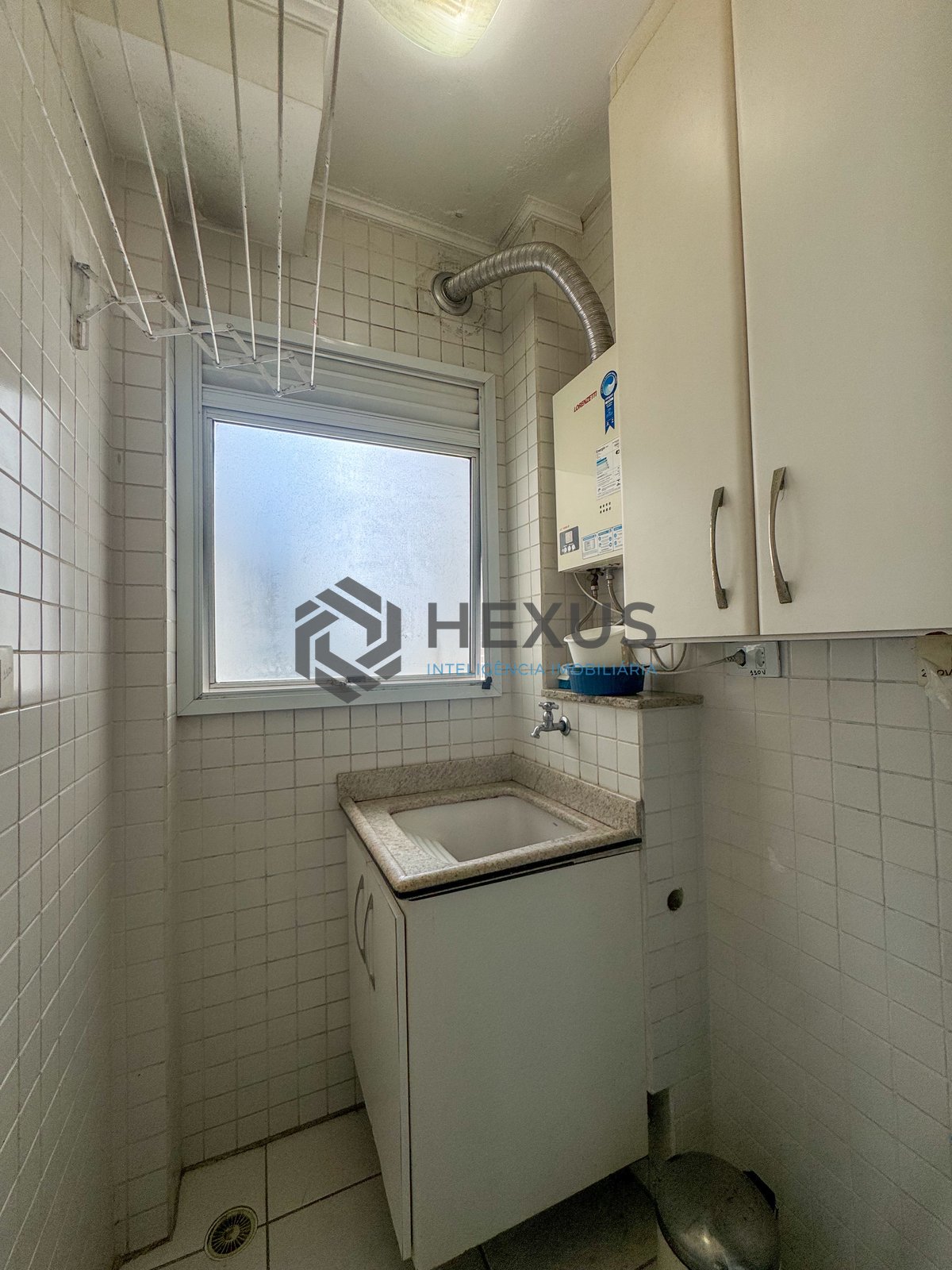 Foto 19 de Apartamento com varanda vista mar e lazer na beira mar da Praia das Asturias, Guaruja