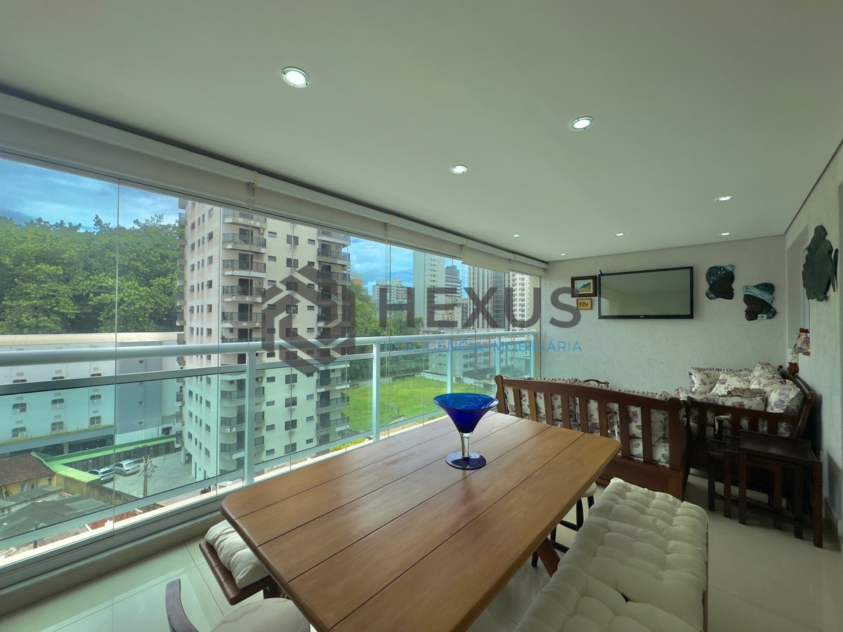 Foto 4 de Apartamento reformado com varanda gourmet e lazer em prédio novo a uma quadra da Praia das Asturias, Guaruja