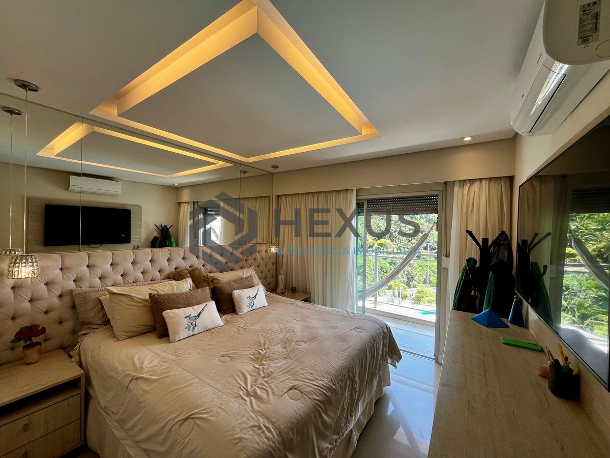 Foto 25 de Apartamento reformado frente mar com varanda e lazer na Praia das Pitangueiras, Guaruja
