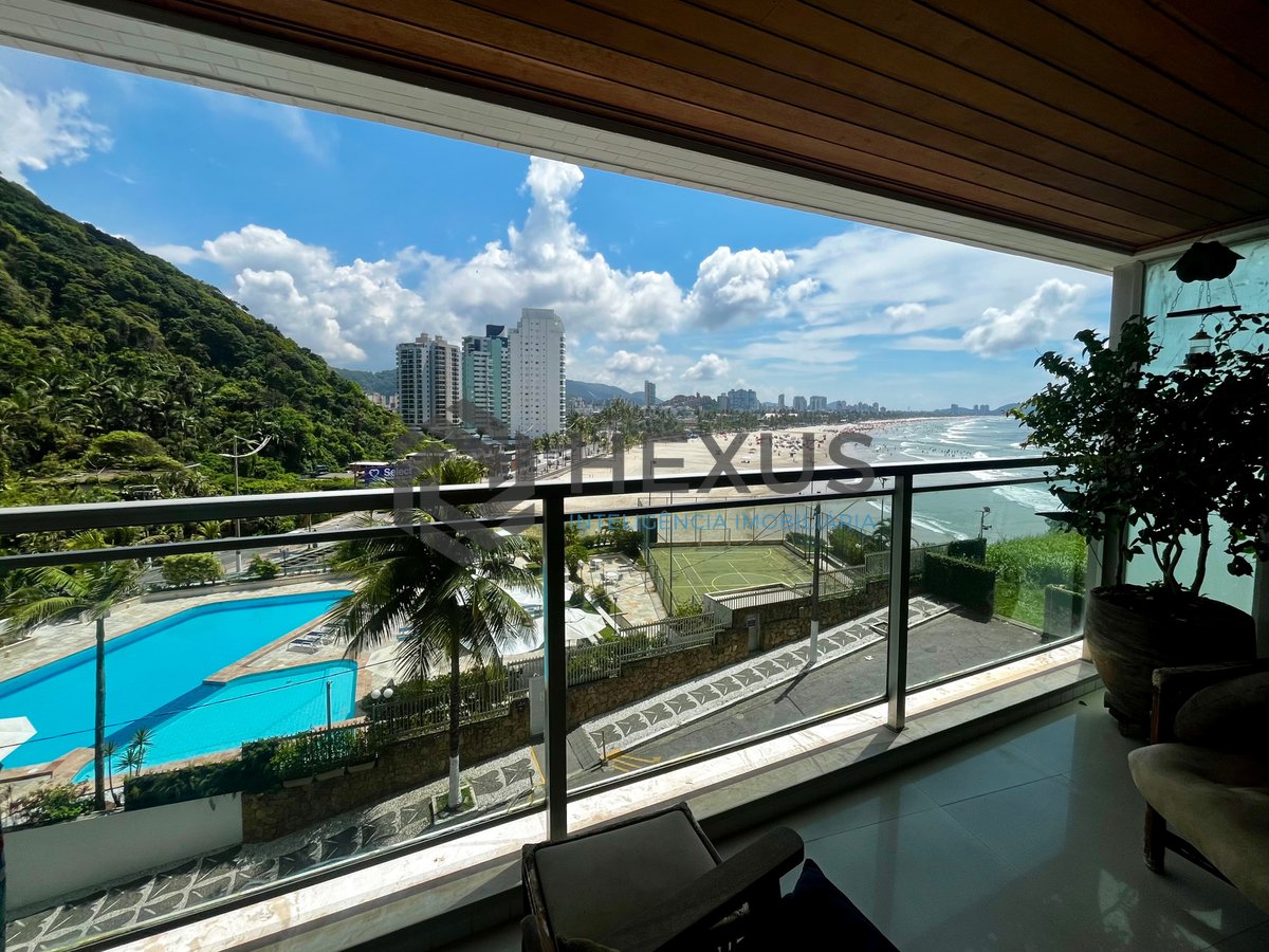 Foto 5 de Apartamento reformado frente mar com varanda e lazer na Praia das Pitangueiras, Guaruja