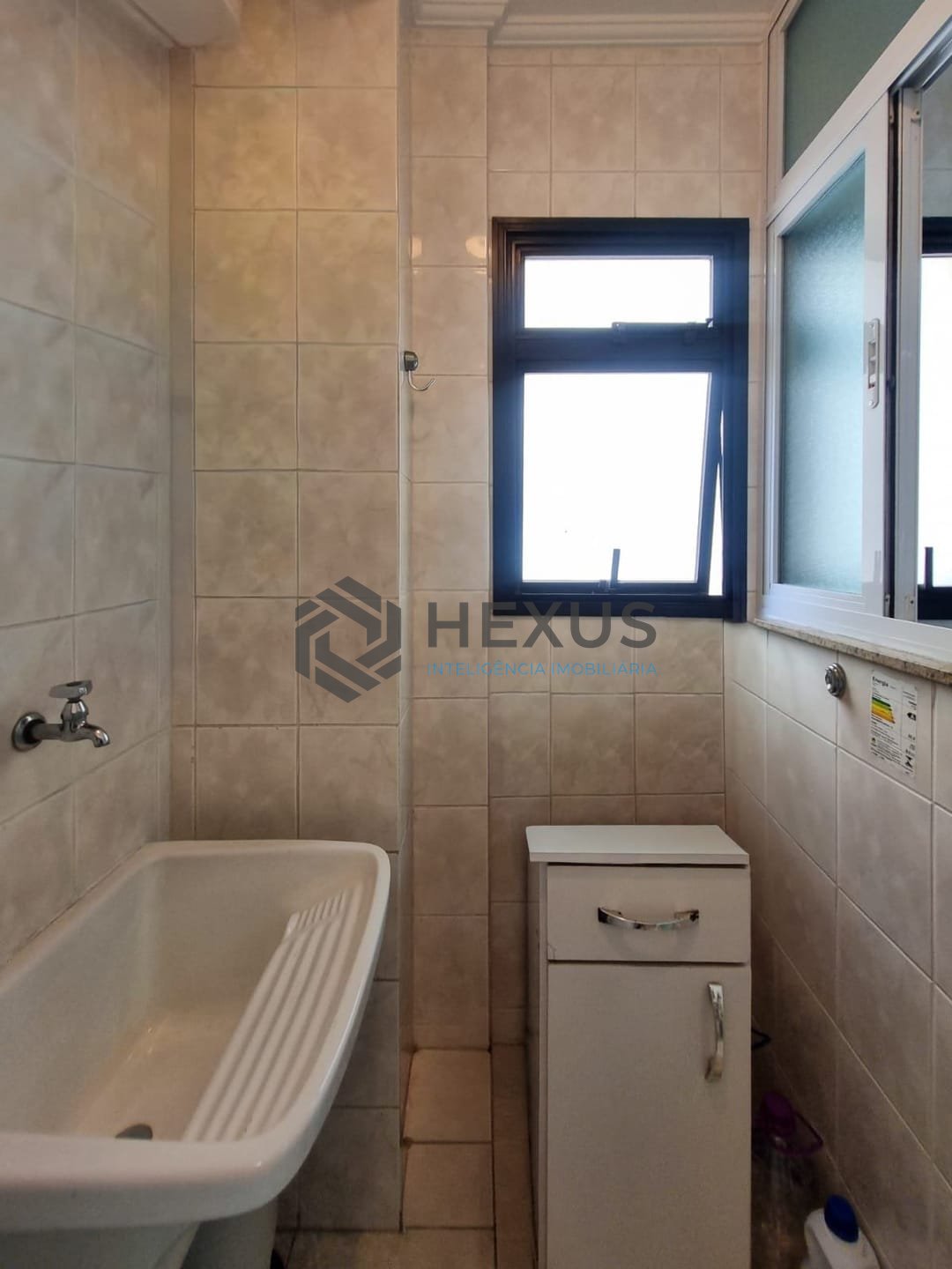 Foto 24 de Apartamento com varanda e lazer na Praia do Tombo, Guaruja