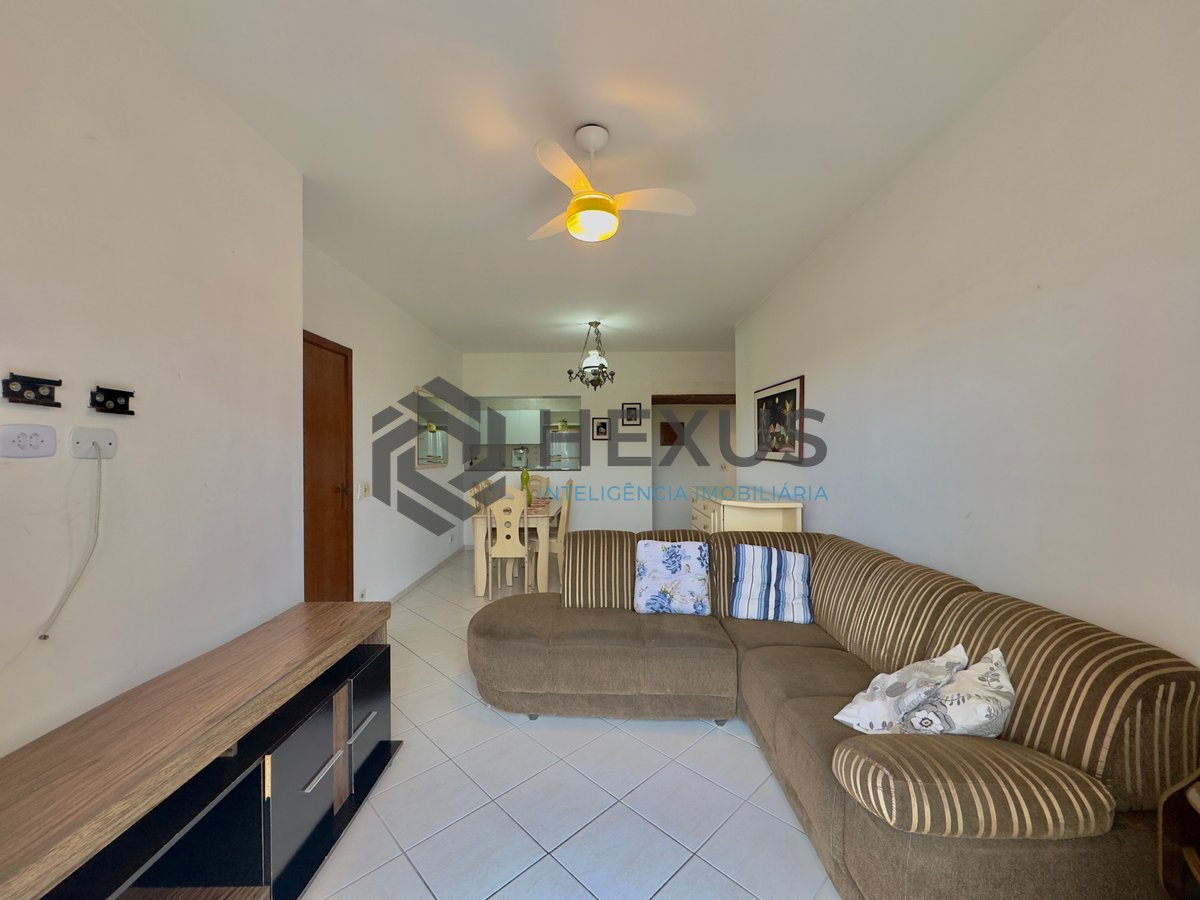 Foto 3 de Apartamento com varanda vista mar e lazer a uma quadra do mar na Praia das Pitangueiras, Guaruja
