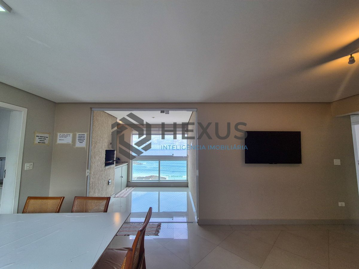 Foto 14 de Apartamento com varanda gourmet vista mar e lazer na beira mar da Praia das Pitangueiras, Guaruja