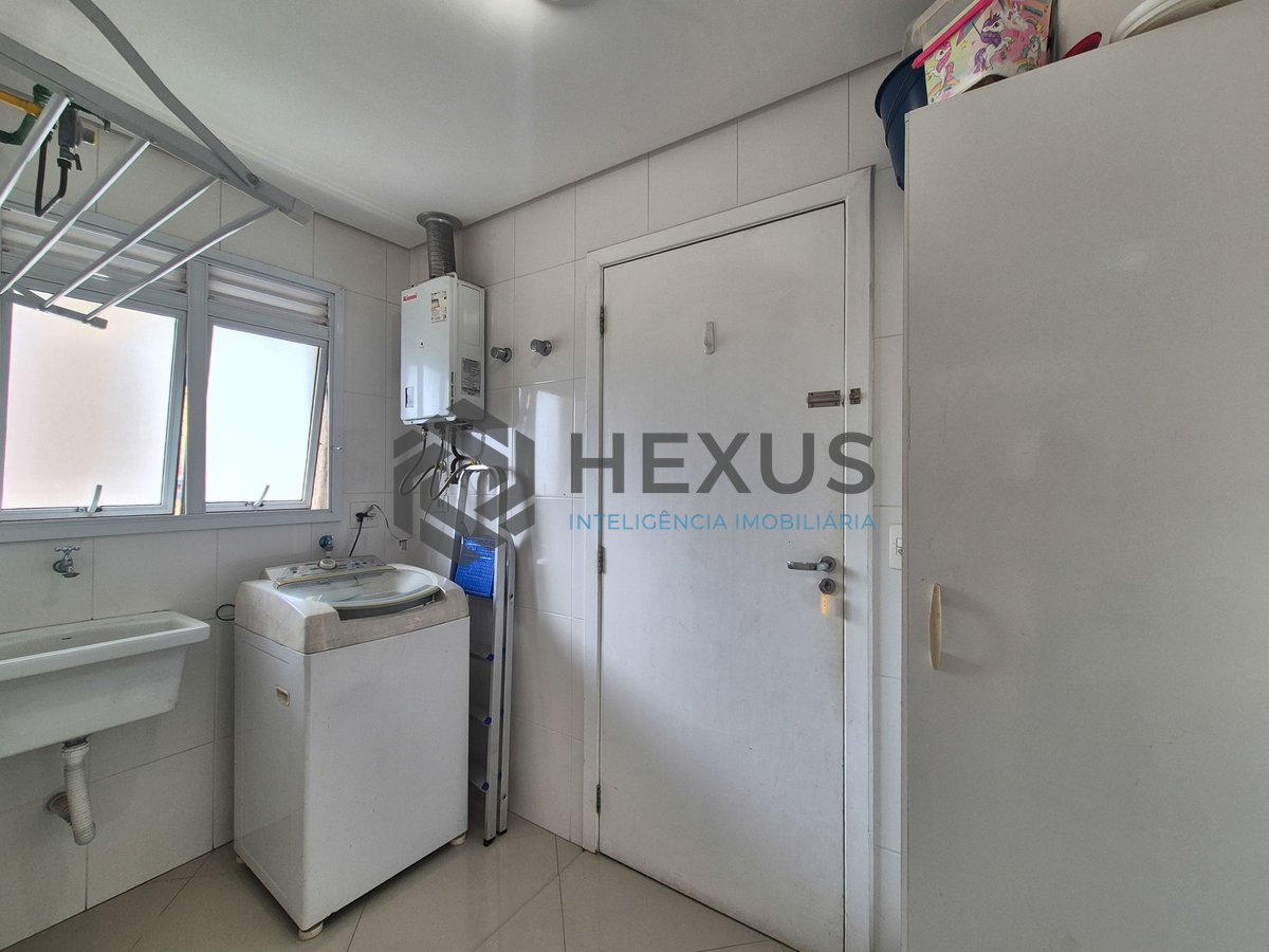 Foto 40 de Apartamento com varanda gourmet vista mar e lazer na beira mar da Praia das Pitangueiras, Guaruja
