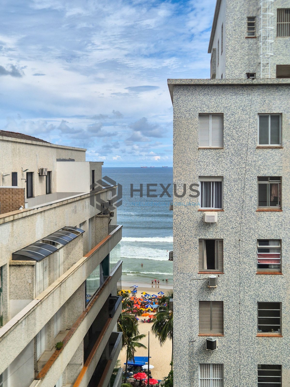 Foto 22 de Apartamento com varanda gourmet vista mar e lazer na beira mar da Praia das Pitangueiras, Guaruja