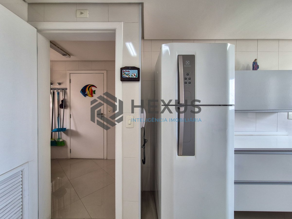 Foto 38 de Apartamento com varanda gourmet vista mar e lazer na beira mar da Praia das Pitangueiras, Guaruja