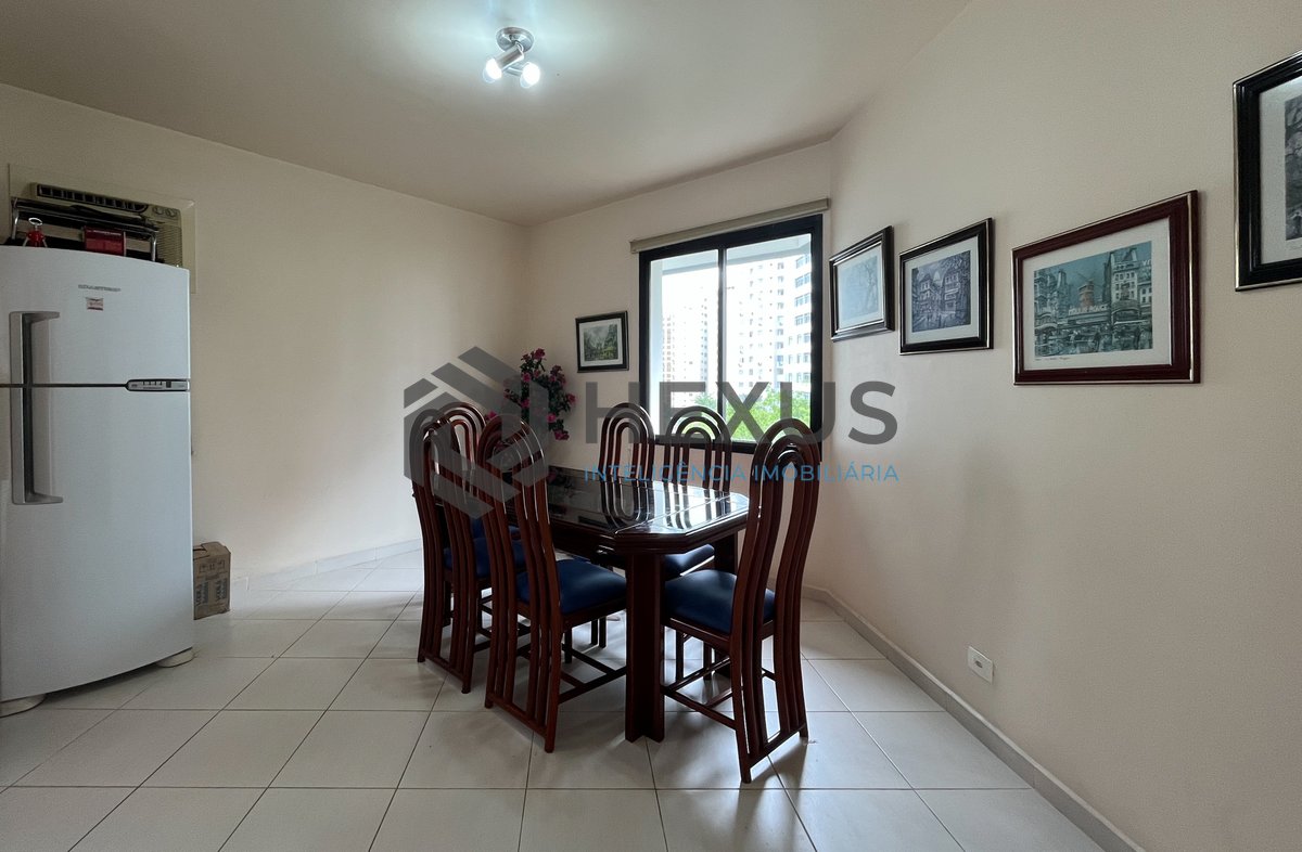 Foto 7 de Apartamento com varanda a duas quadras da Praia das Pitangueiras, Guaruja
