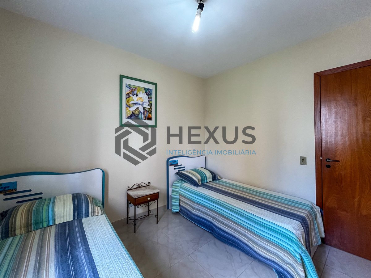 Foto 16 de Apartamento com varanda a duas quadras da Praia das Pitangueiras, Guaruja