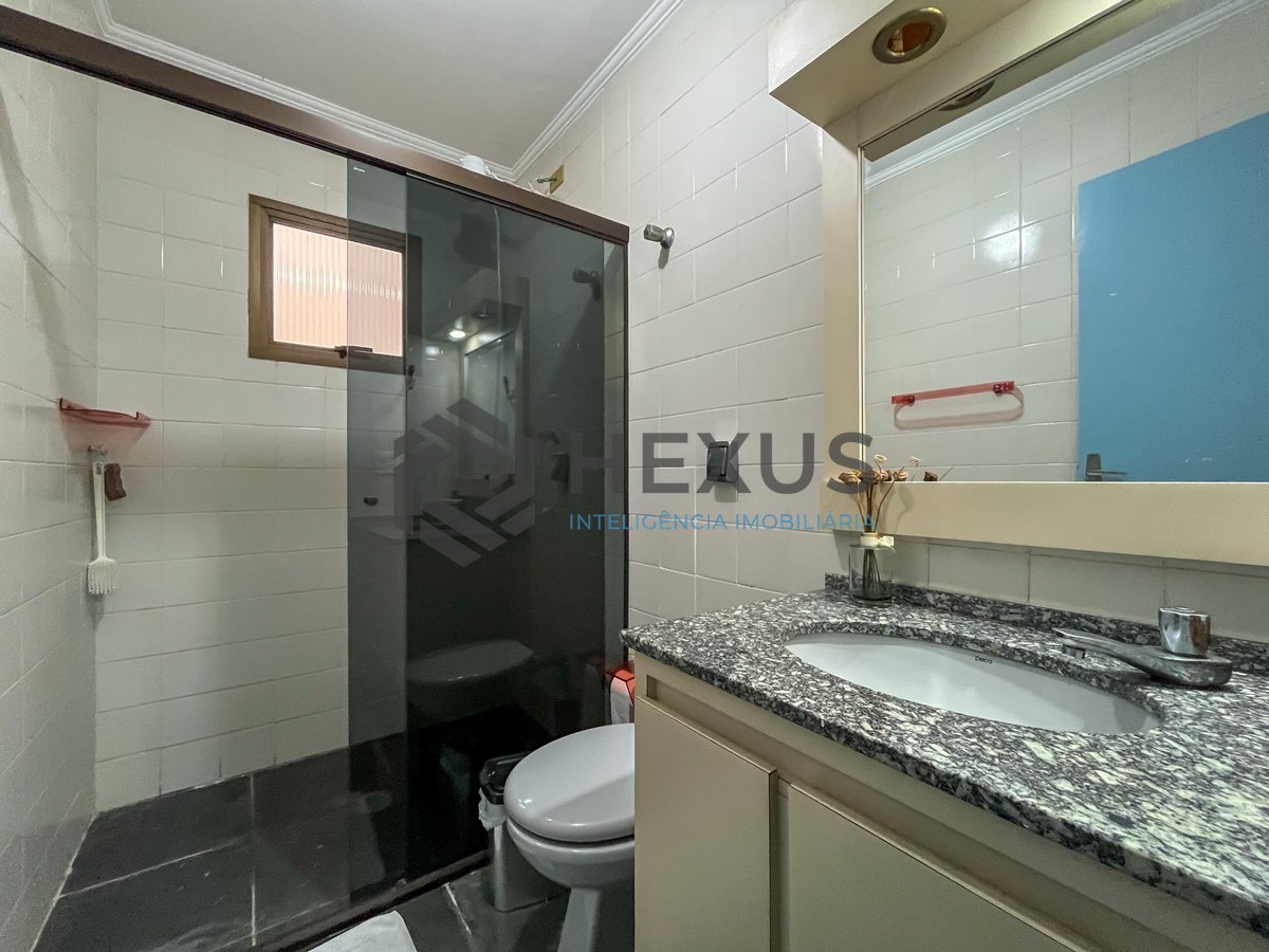 Foto 14 de Apartamento com varanda e lazer na Praia das Asturias, Guaruja