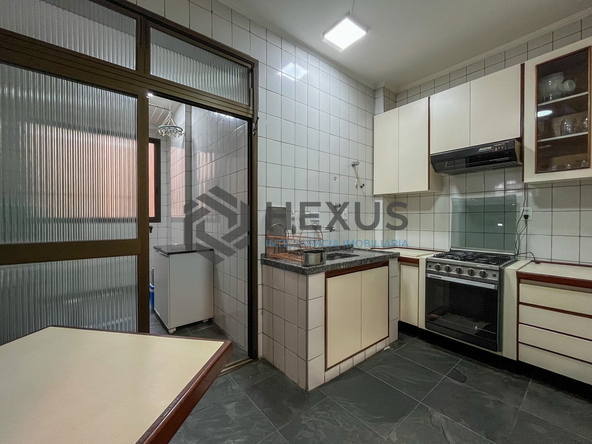 Foto 15 de Apartamento com varanda e lazer na Praia das Asturias, Guaruja