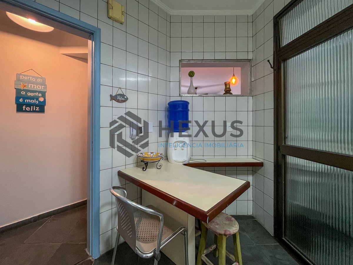 Foto 17 de Apartamento com varanda e lazer na Praia das Asturias, Guaruja