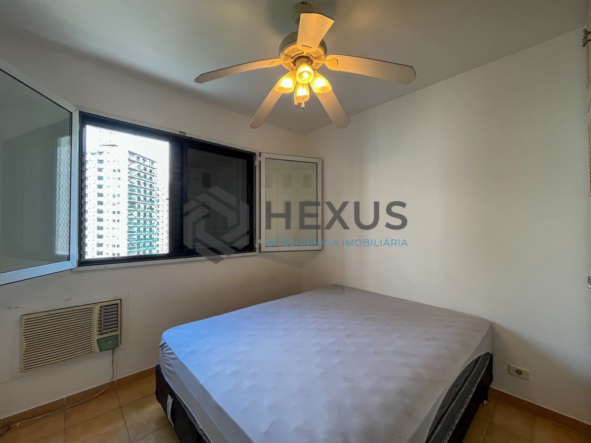 Foto 16 de Apartamento com varanda a 2 quadras da Praia da Pitangueiras, Guaruja