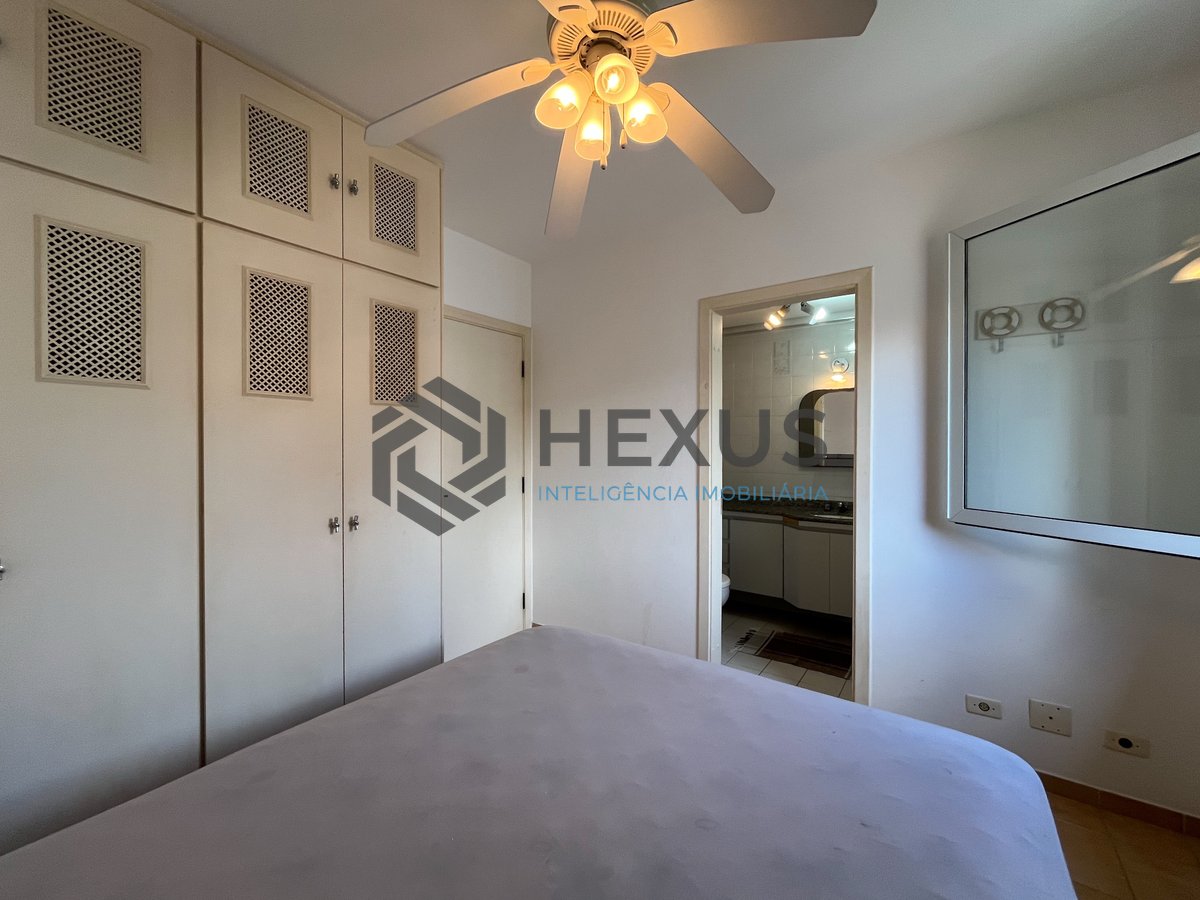 Foto 18 de Apartamento com varanda a 2 quadras da Praia da Pitangueiras, Guaruja