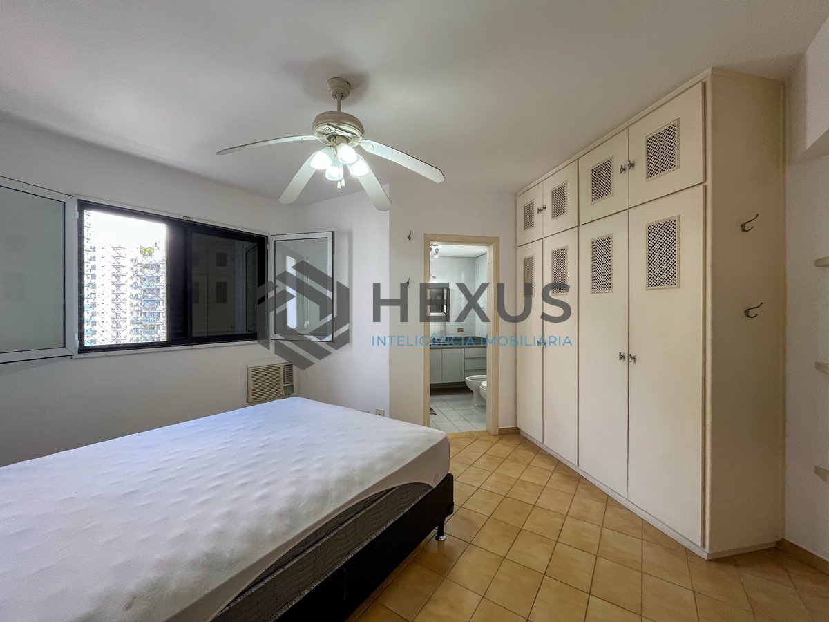 Foto 20 de Apartamento com varanda a 2 quadras da Praia da Pitangueiras, Guaruja