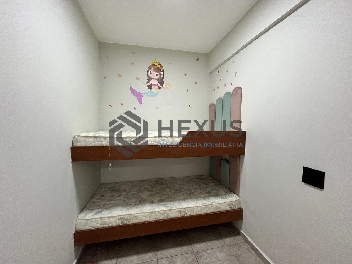 Foto 18 de Apartamento reformado com varanda na Praia da Enseada à venda, Guarujá-SP.