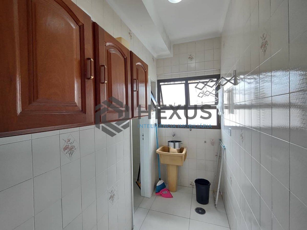 Foto 14 de Apartamento na região do Tortugas na Praia da Enseada, Guaruja