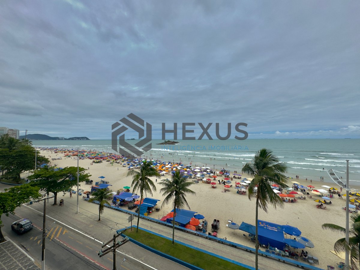 Foto 6 de Apartamento frente mar com varanda na Praia das Pitangueiras, Guaruja