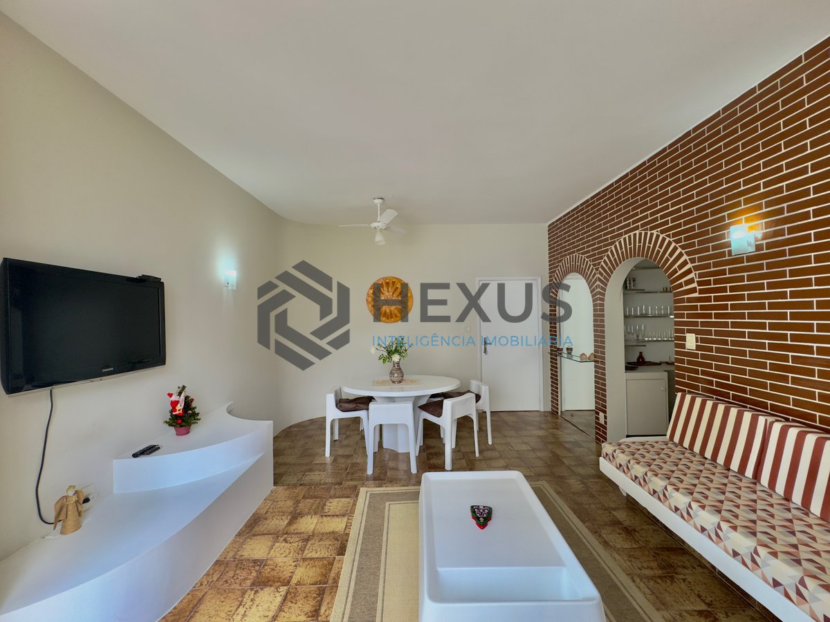 Foto 4 de Apartamento frente mar com varanda na Praia das Pitangueiras, Guaruja