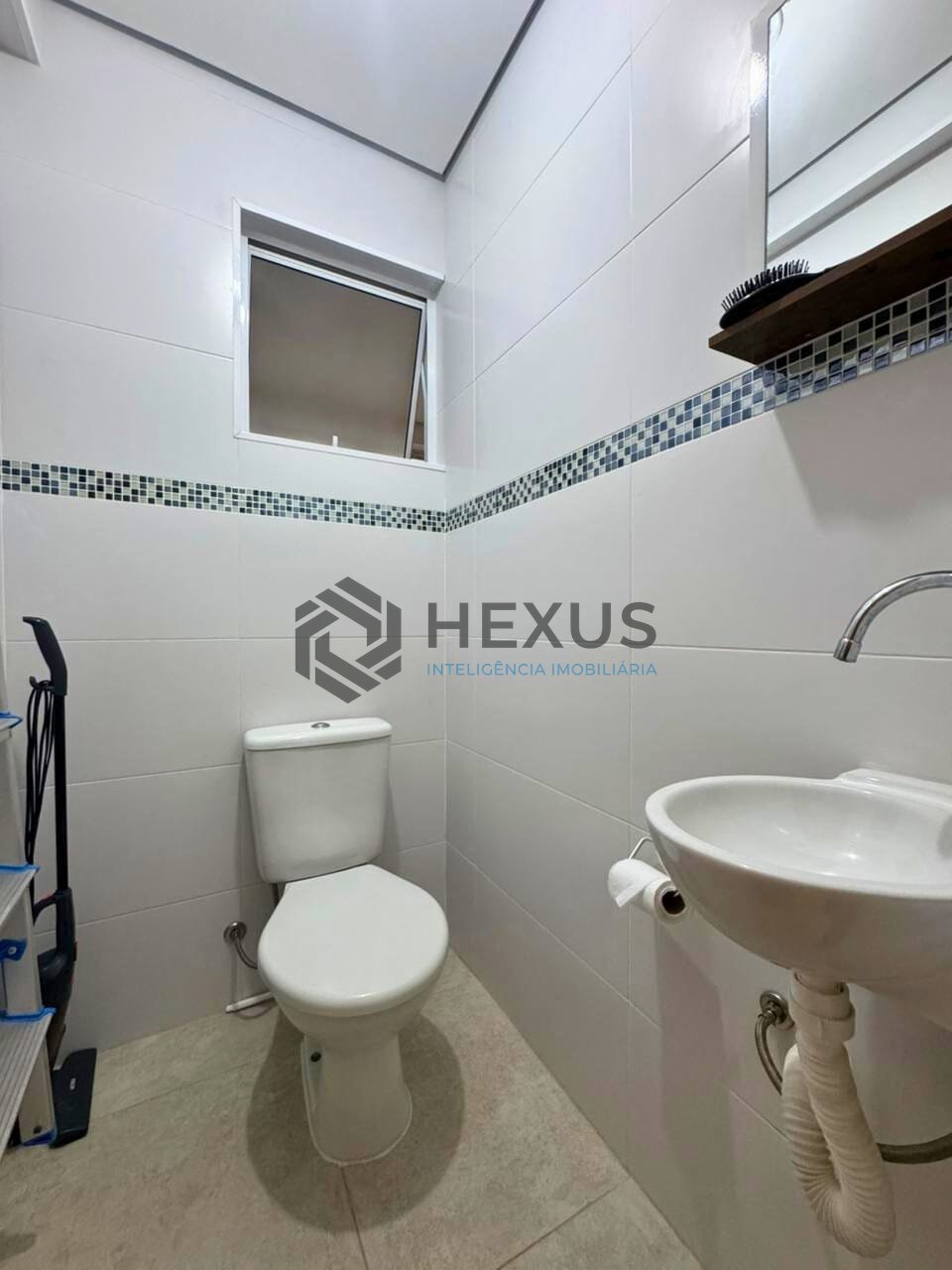 Foto 9 de Apartamento reformado na Praia das Asturias, Guaruja