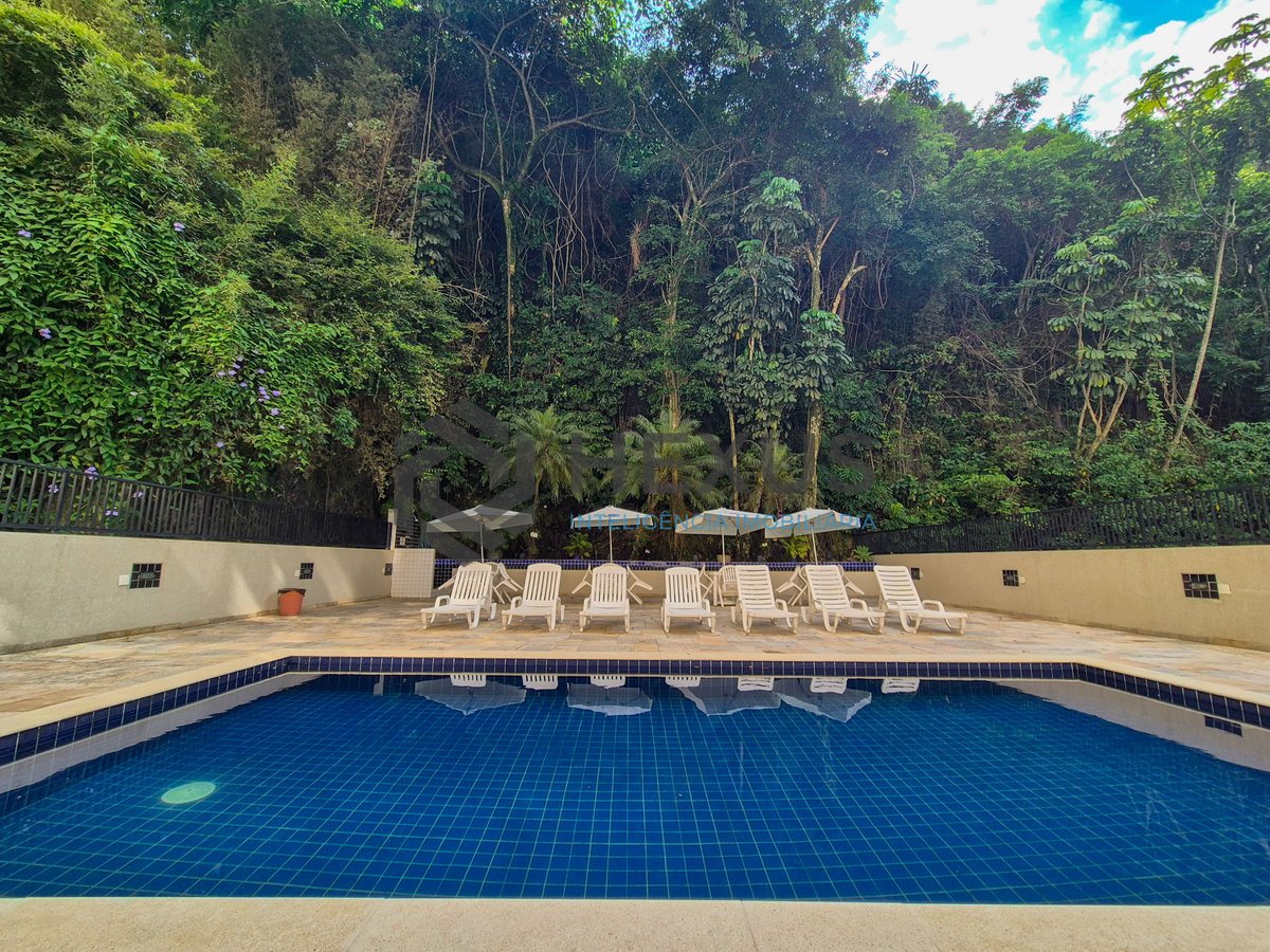 Foto 32 de Apartamento reformado com varanda e lazer na Praia das Pitangueiras, Guaruja