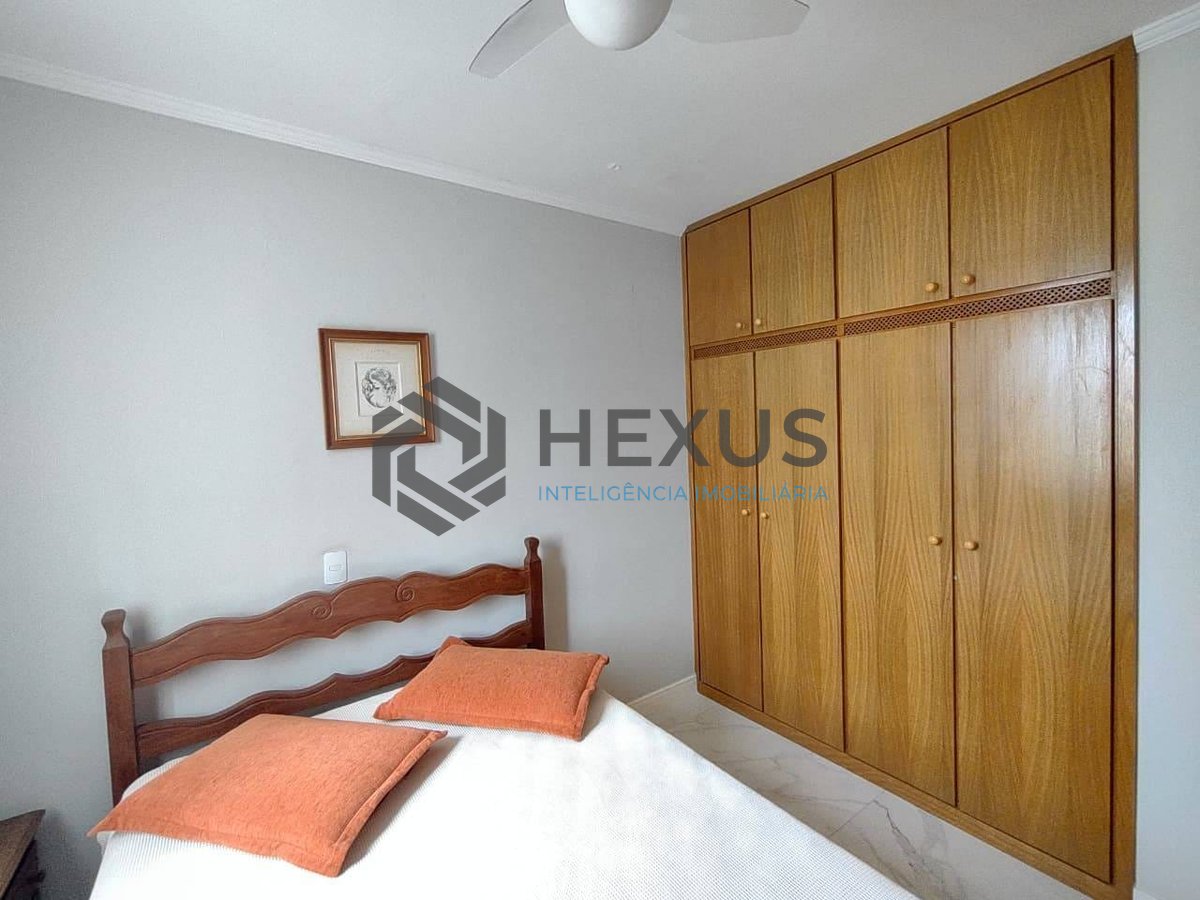 Foto 11 de Apartamento com varanda na Praia da Enseada, Guaruja