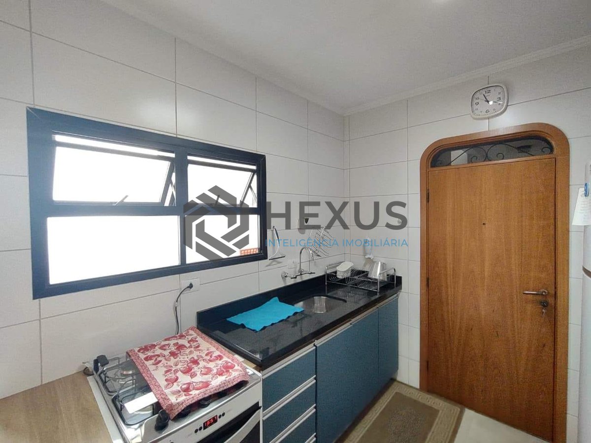 Foto 17 de Apartamento com varanda na Praia da Enseada, Guaruja