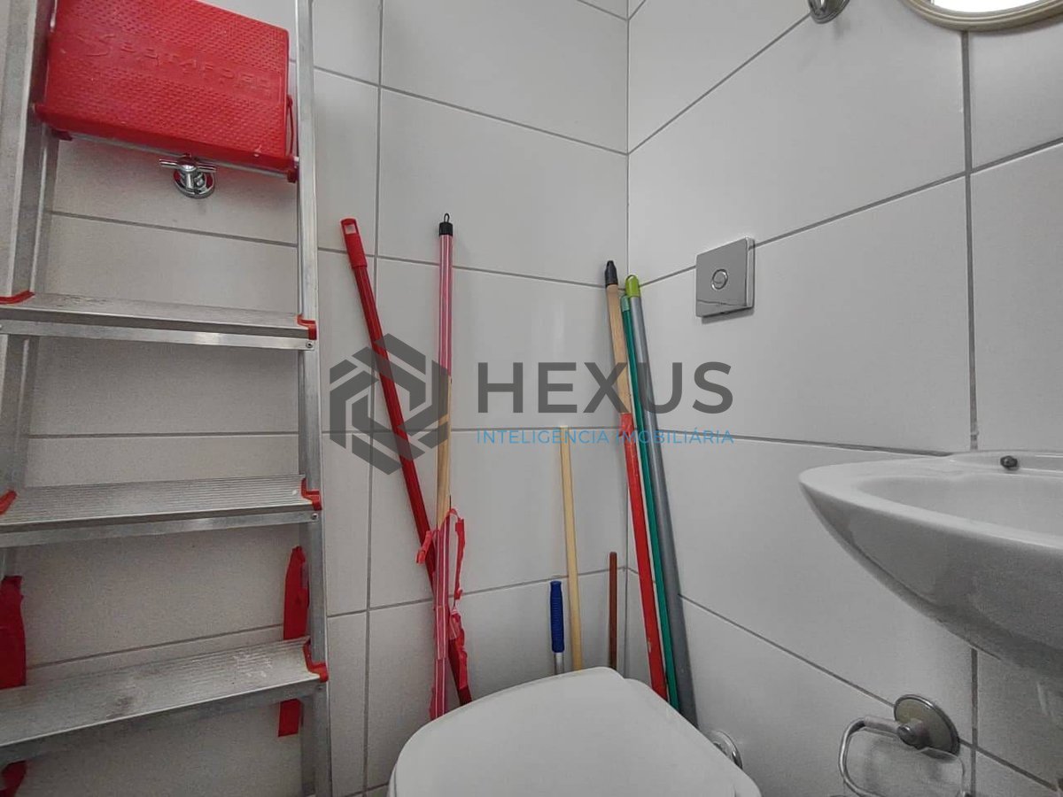 Foto 18 de Apartamento com varanda na Praia da Enseada, Guaruja