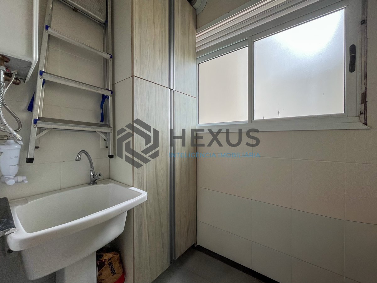 Foto 14 de Apartamento com varanda e lazer na Praia das Asturias, Guaruja