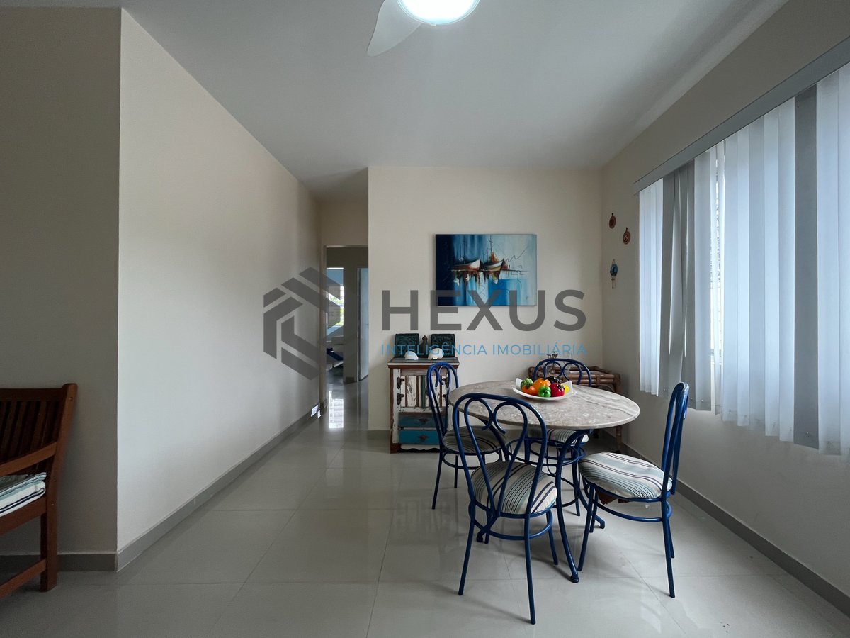 Foto 4 de Apartamento reformado e mobiliado na Praia das Pitangueiras, Guaruja