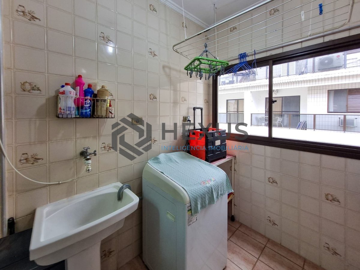 Foto 29 de Apartamento com varanda na Praia das Asturias, Guaruja