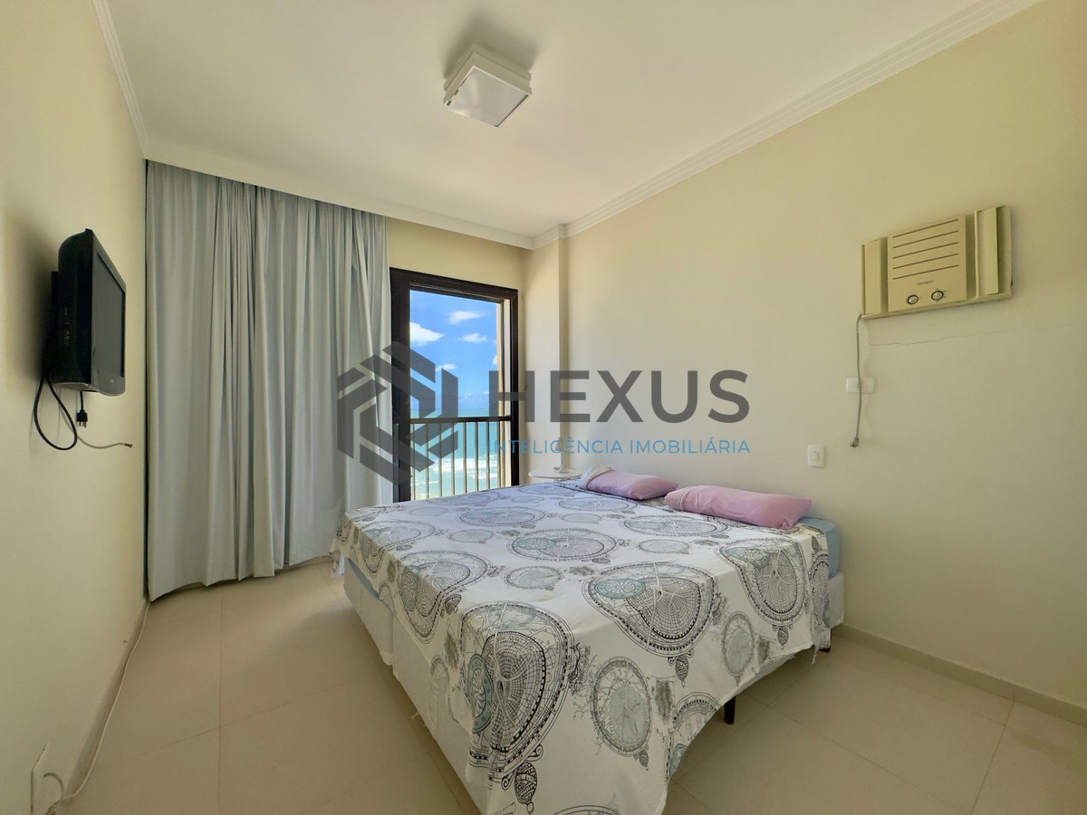 Foto 20 de Apartamento frente mar reformado com varanda e lazer na Praia das Pitangueiras, Guaruja