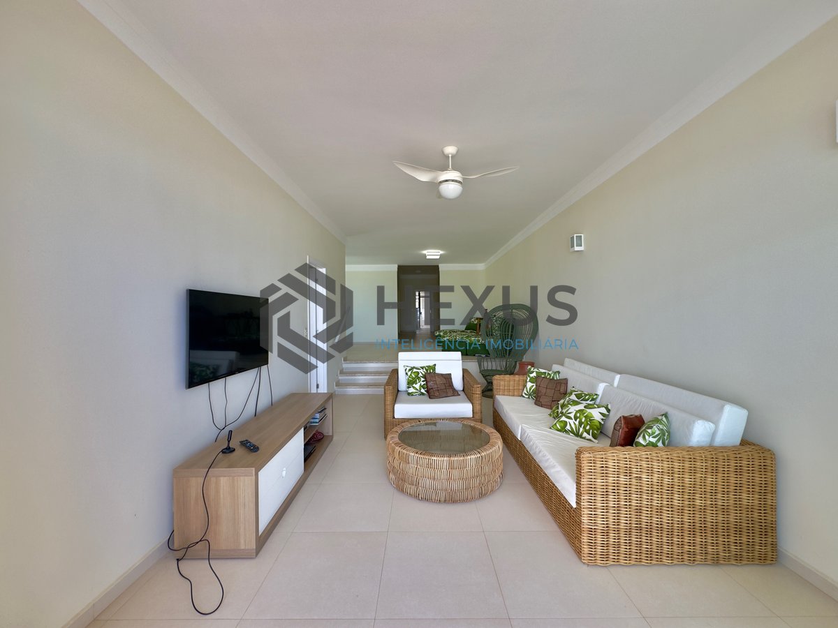 Foto 7 de Apartamento frente mar reformado com varanda e lazer na Praia das Pitangueiras, Guaruja