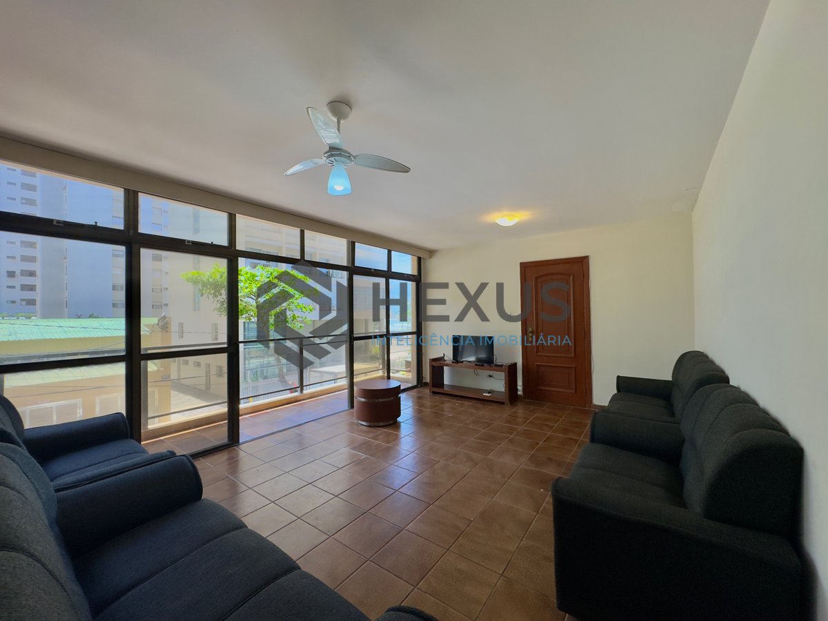 Foto 5 de Apartamento frente mar com varanda na Praia das Pitangueiras, Guaruja
